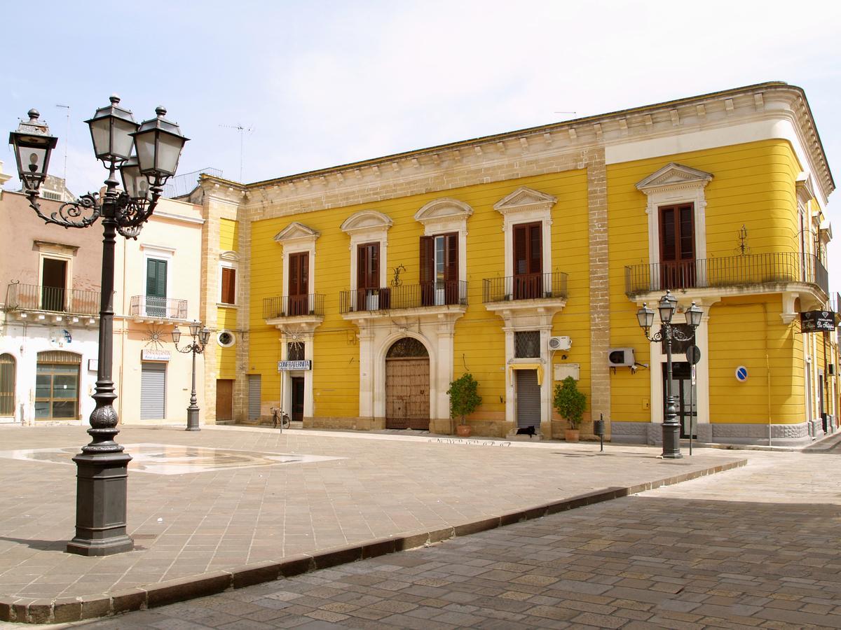 Palazzo De Castro Panzió Squinzano Kültér fotó